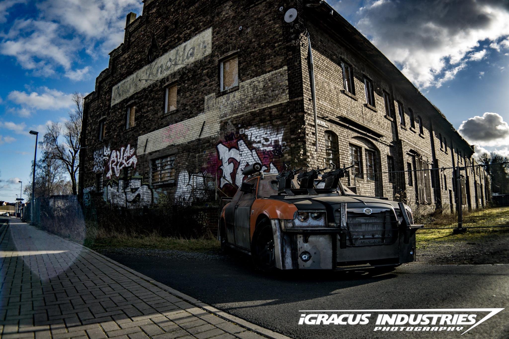 Endzeit Auto Chrysler 300c